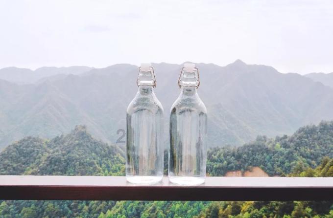逃离黑砖房间